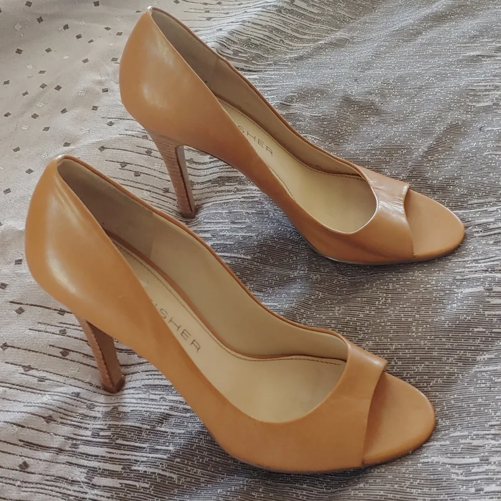 Marc Fisher Samelia heels - Picture 3 of 5